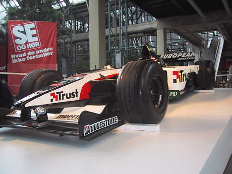 Et af de store trækplastre på 'Racing Festival 2003' var Nicolas Kiesa's Minardi Formel 1 racer.
(Foto: Motorsporten.dk)
